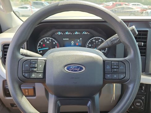 New 2026 Ford F250 XL w/ FX4 Off-Road Package AWD/4WD image 15