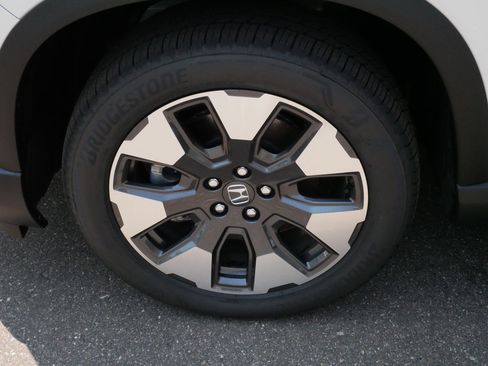 Used 2026 Honda Pilot Elite image 15