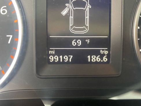 Used 2013 Volkswagen Tiguan SE AWD/4WD image 26