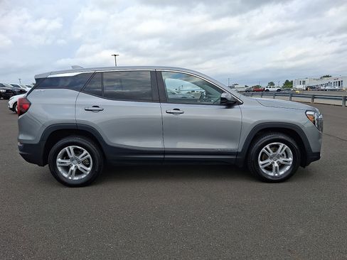 Used 2023 GMC Terrain SLE AWD/4WD image 7