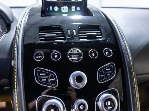 Used 2016 Aston Martin V12 Vantage S image 36