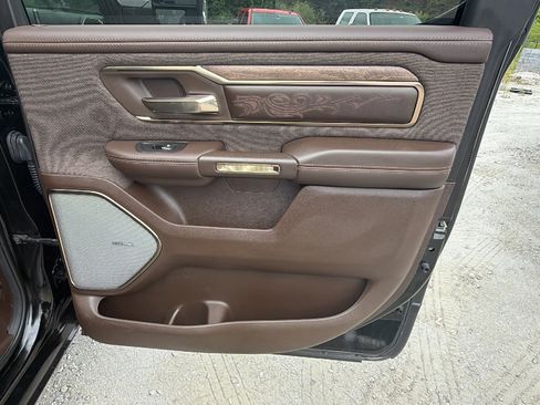 Used 2025 RAM 1500 Limited AWD/4WD image 21