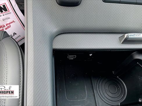 Used 2025 Hyundai Palisade SEL image 32