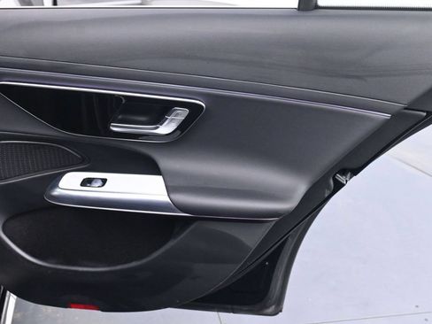 Used 2025 Mercedes-Benz E 350 Sedan image 16