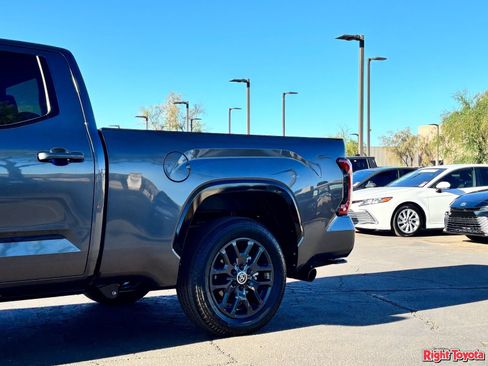 Used 2024 Toyota Tundra Platinum AWD/4WD image 10