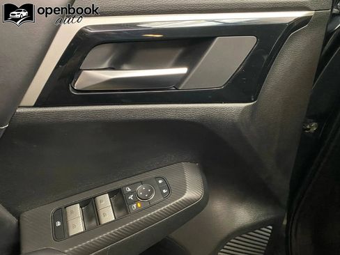 Used 2024 Mitsubishi Outlander FWD image 10