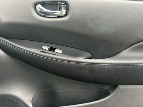 Used 2019 Nissan Leaf SV w/ SV All Weather Package image 20