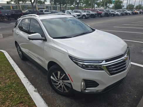 Used 2022 Chevrolet Equinox Premier image 6