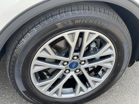 Used 2022 Ford Escape SEL image 27