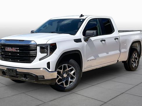 Used 2024 GMC Sierra 1500 Pro w/ Pro Value Package AWD/4WD image 3