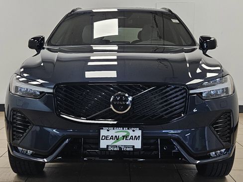 New 2026 Volvo XC60 B5 Plus w/ Protection Package Premier AWD/4WD image 6