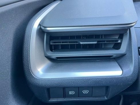 Used 2024 Toyota Prius LE image 23