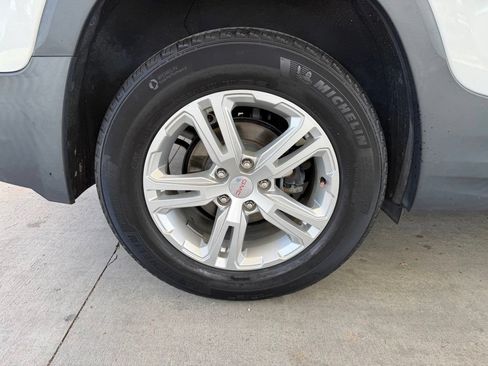 Used 2020 GMC Terrain SLE FWD image 19