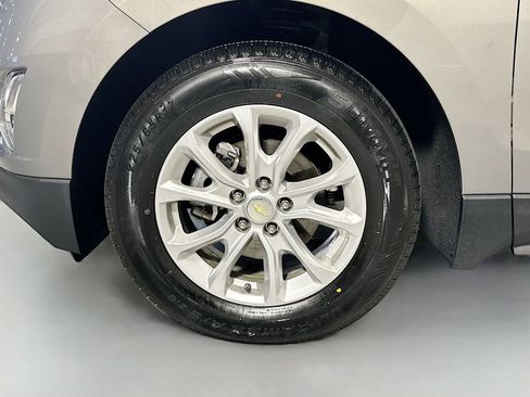 Used 2018 Chevrolet Equinox LT image 33