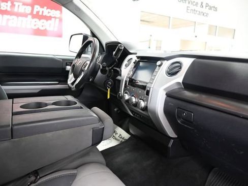 Used 2020 Toyota Tundra SR5 AWD/4WD image 15