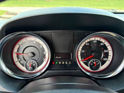 Used 2014 Dodge Grand Caravan SXT FWD image 15