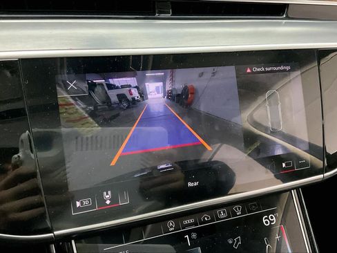 Used 2021 Audi A8 L 3.0T w/ Executive Plus Package image 22