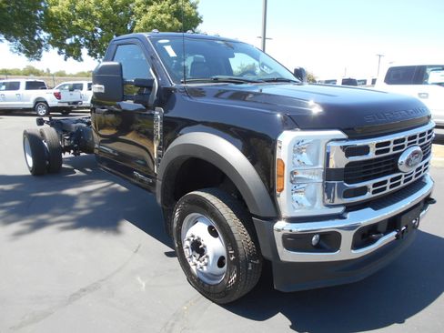 Used 2025 Ford F550 2WD Regular Cab Super Duty image 12