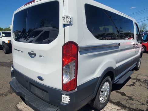 Used 2015 Ford Transit 150 XLT RWD image 6