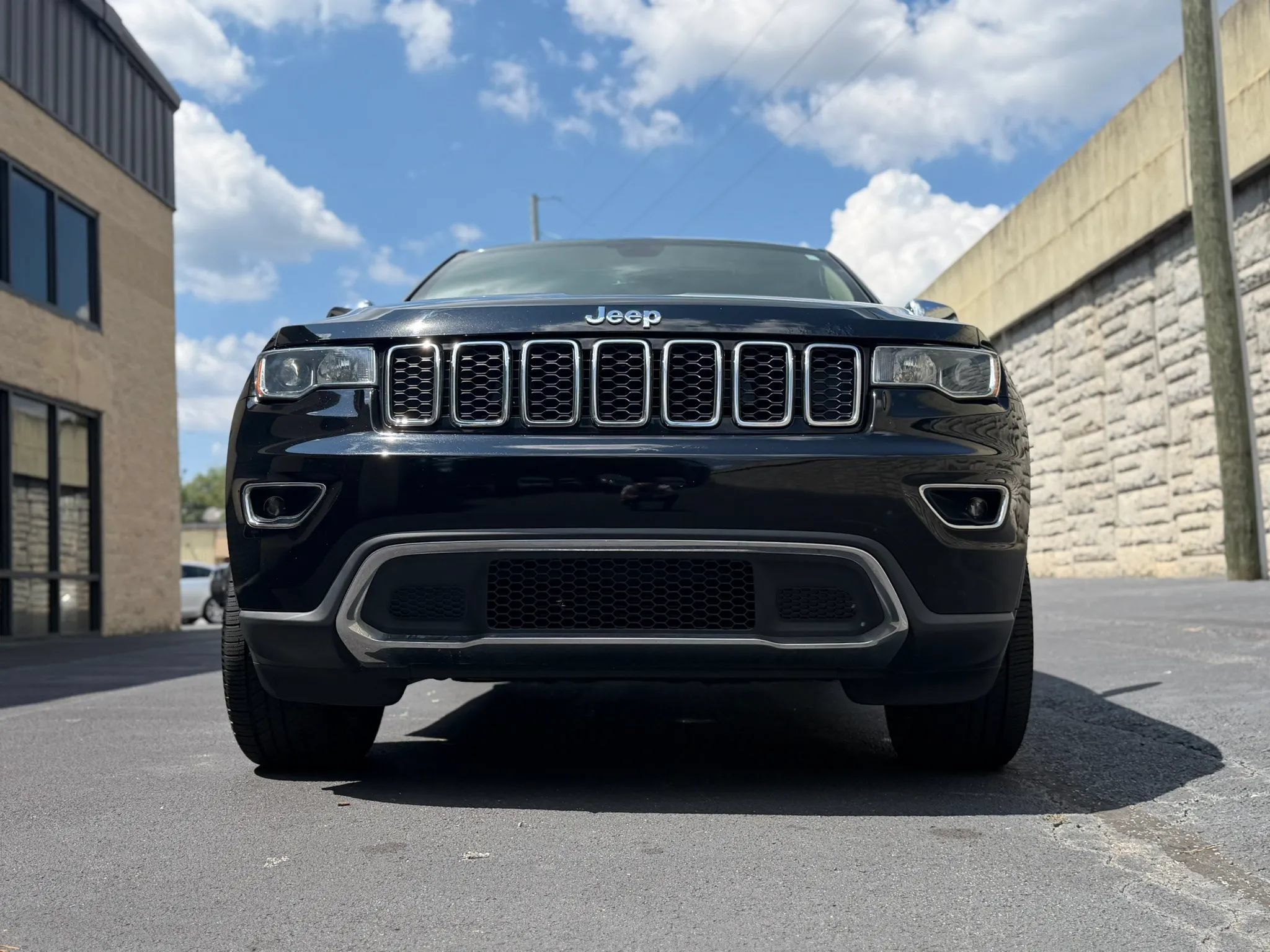 Used 2019 Jeep Grand Cherokee Limited AWD/4WD image 40
