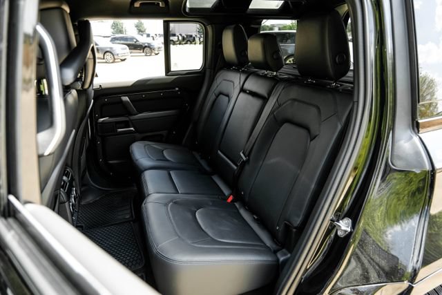 New 2026 Land Rover Defender 110 X-Dynamic SE AWD/4WD image 48