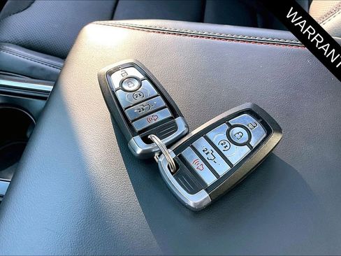 Used 2025 Ford F150 Raptor image 35