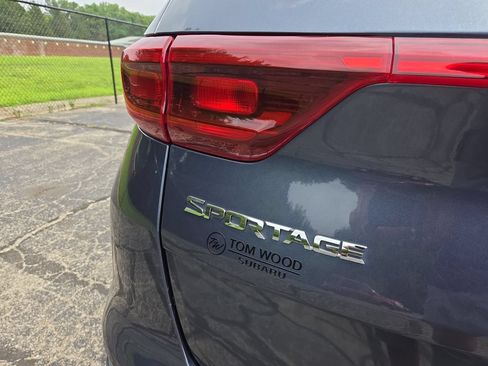 Used 2020 Kia Sportage LX FWD image 23