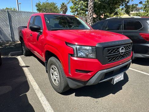 Used 2022 Nissan Frontier S w/ Technology Package RWD image 2