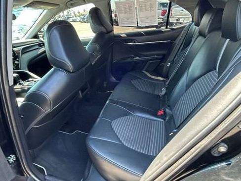 Used 2022 Toyota Camry SE FWD image 15