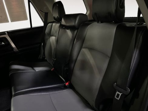 Used 2017 Toyota 4Runner SR5 image 18