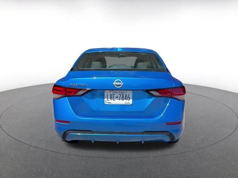 Used 2025 Nissan Sentra SV FWD image 12