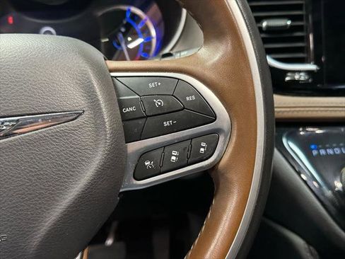 Used 2021 Chrysler Pacifica Limited w/ Premium & Safety Sphere Group image 19