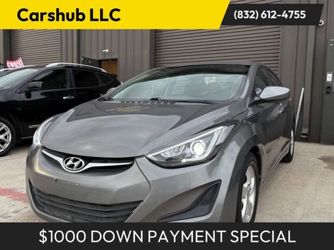Used 2014 Hyundai Elantra SE image 1