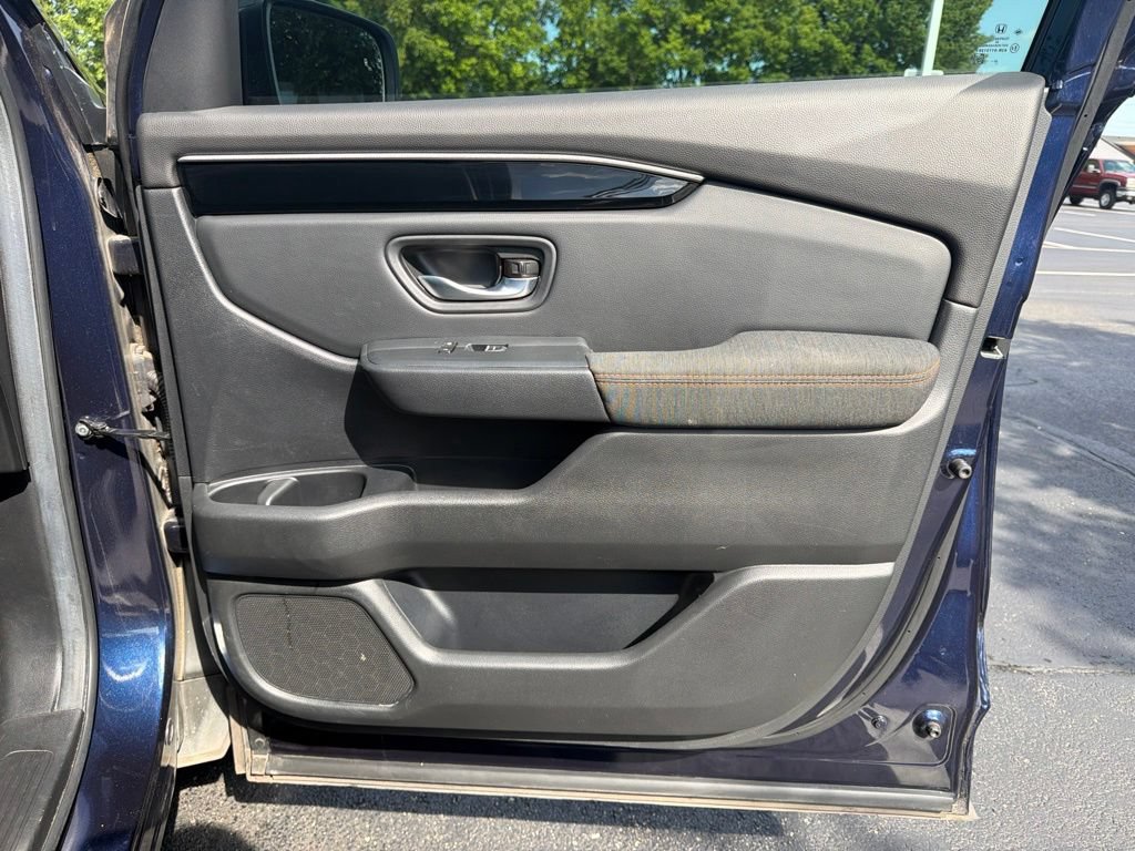 Certified 2025 Honda Pilot Sport image 24