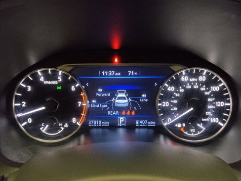 Used 2025 Nissan Altima 2.5 SV FWD image 23