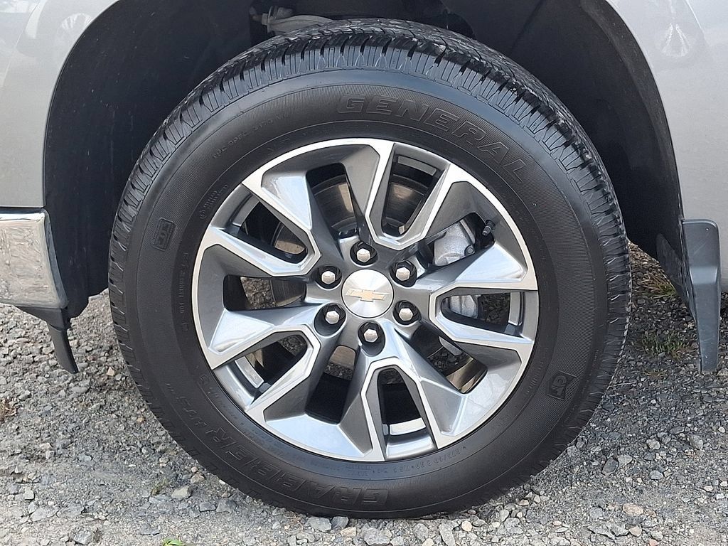 Certified 2024 Chevrolet Silverado 1500 LT AWD/4WD image 32