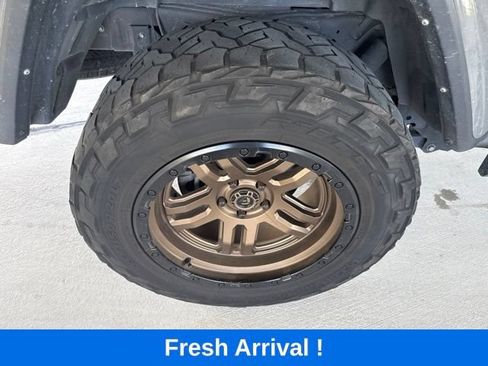 Used 2022 Jeep Gladiator Sport AWD/4WD image 23
