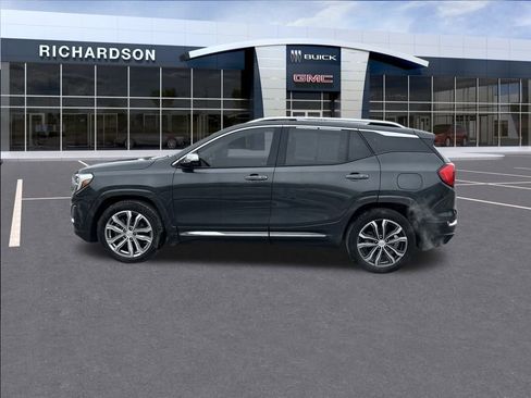 Used 2018 GMC Terrain Denali image 2