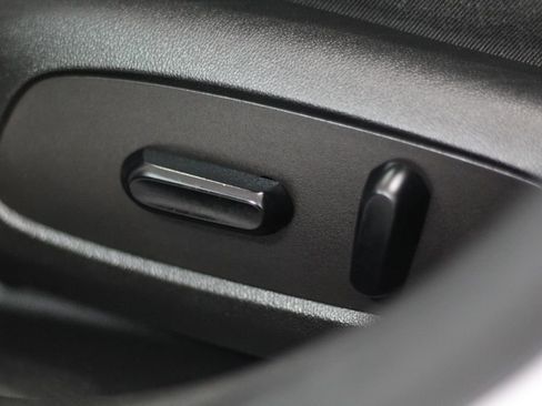 Used 2017 Chevrolet Cruze LT w/ Convenience Package FWD image 44