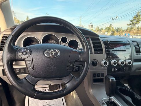 Used 2011 Toyota Sequoia SR5 image 43