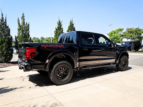 Used 2025 Ford F150 Raptor AWD/4WD image 11