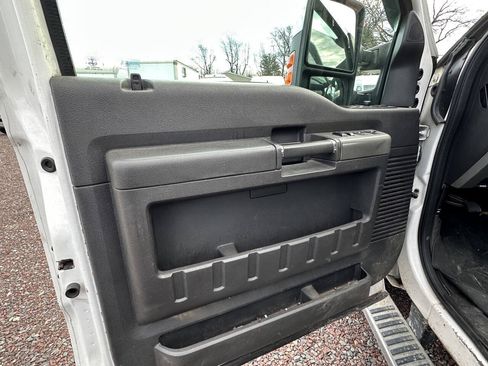 Used 2012 Ford F250 Lariat w/ Chrome Pkg AWD/4WD image 9