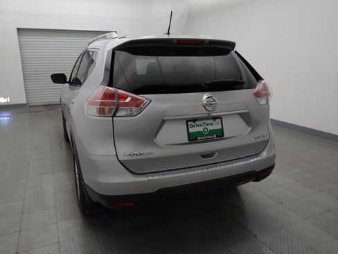 Used 2016 Nissan Rogue SV image 6