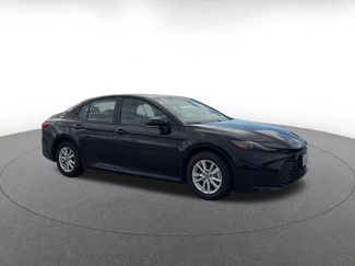 Used 2025 Toyota Camry LE video 2