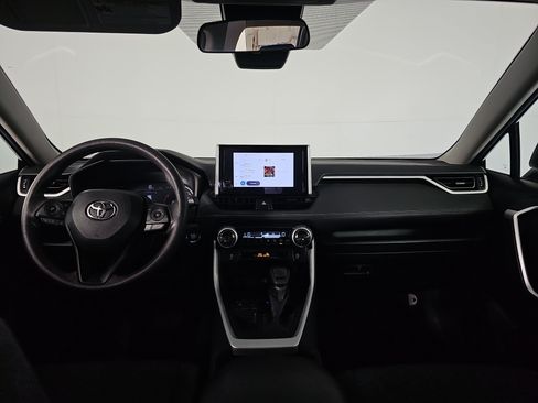 Used 2024 Toyota RAV4 XLE FWD image 16