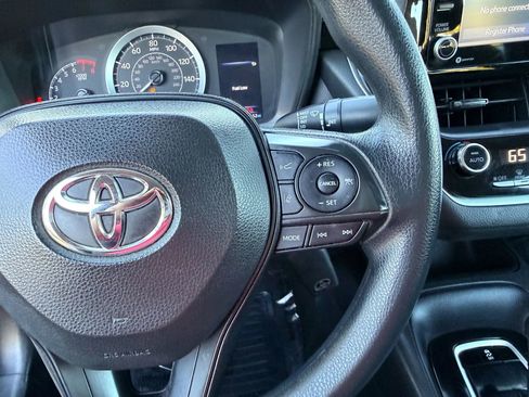 Used 2022 Toyota Corolla LE image 21