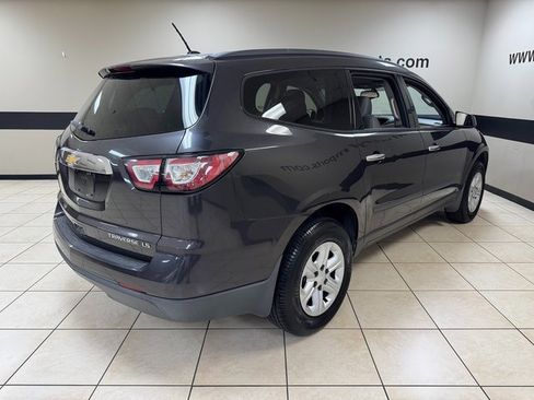 Used 2015 Chevrolet Traverse LS image 6