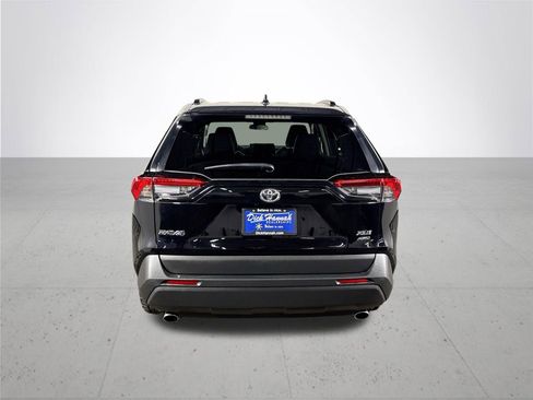 Used 2022 Toyota RAV4 XLE Premium w/ Carpet Mat Package (TMS) image 7