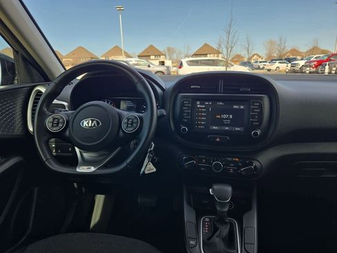 Used 2021 Kia Soul GT-Line image 3