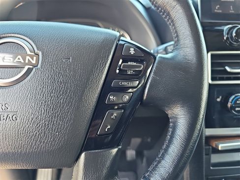 Used 2024 Nissan Armada SL image 18